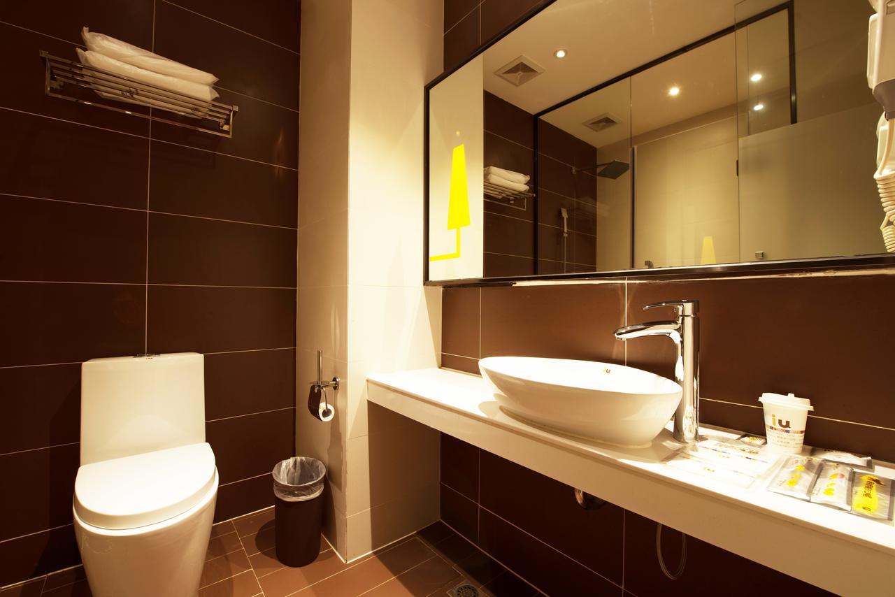 Iu Hotel Zhanjiang Haibin Avenue Xinhaimingchen מראה חיצוני תמונה